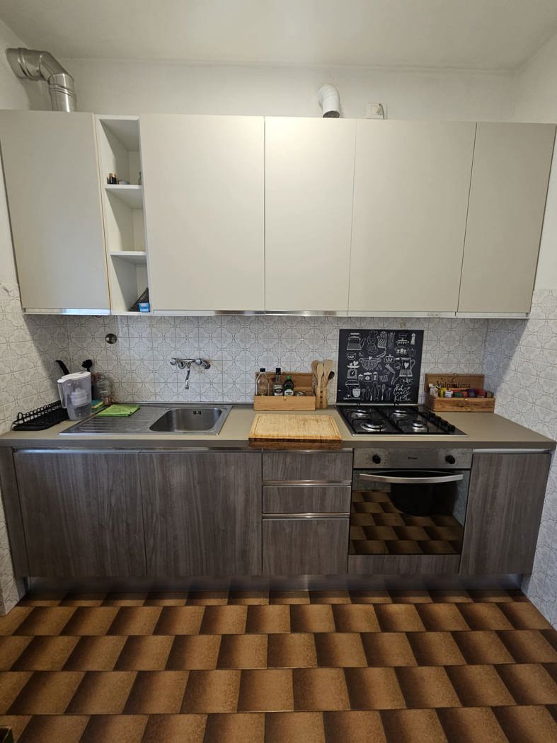 Monolocale arredato in affitto a Verona