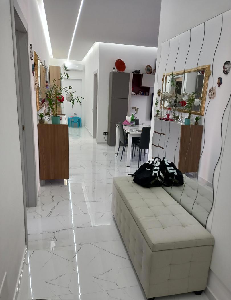 Quadrilocale arredato in affitto a Verona