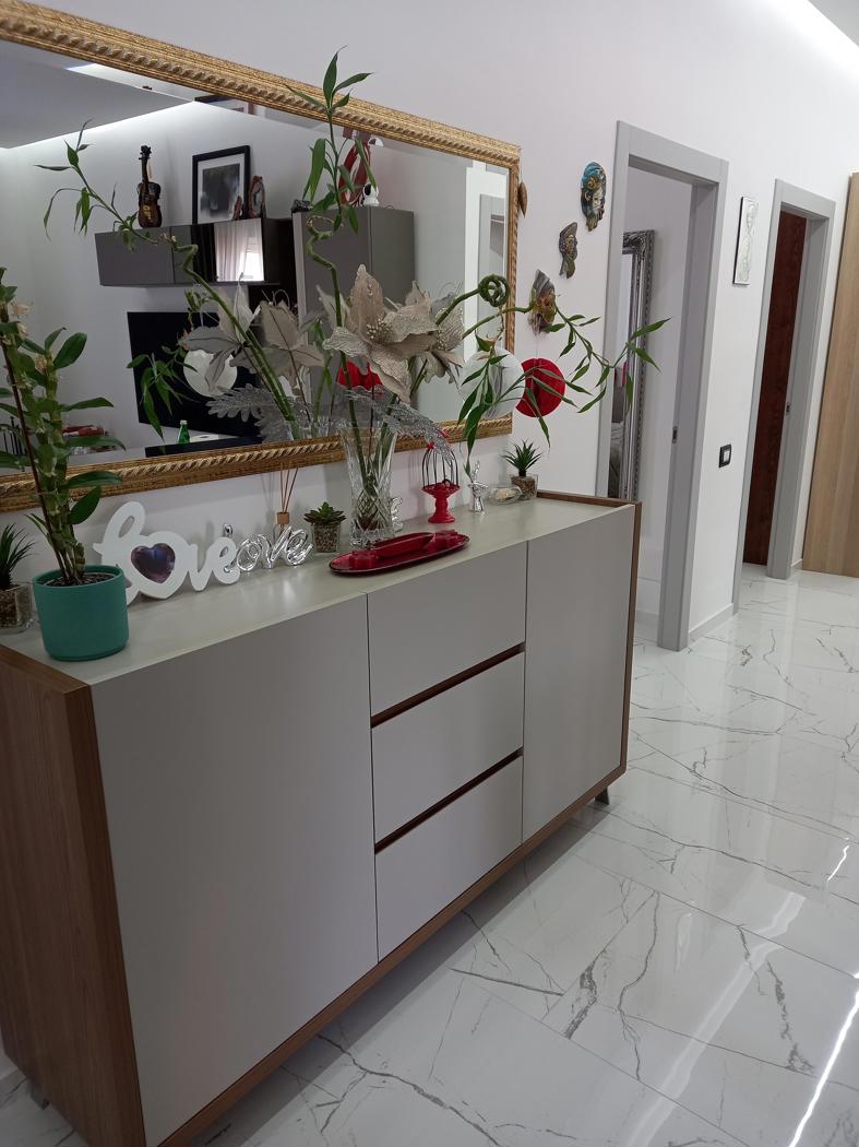 Quadrilocale arredato in affitto a Verona