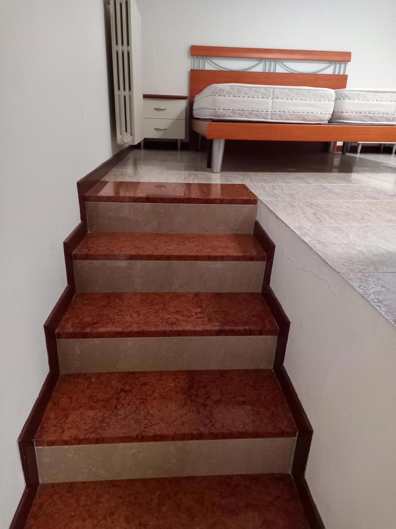 Attico arredato in affitto a Verona