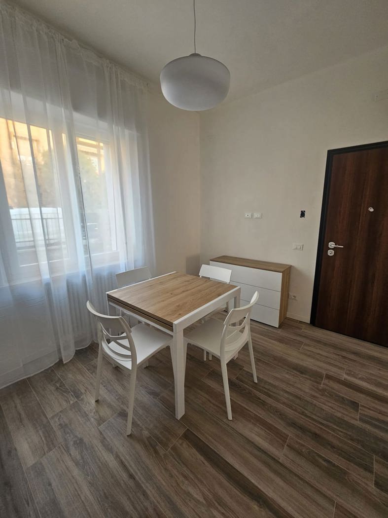 Monolocale arredato in affitto a Verona