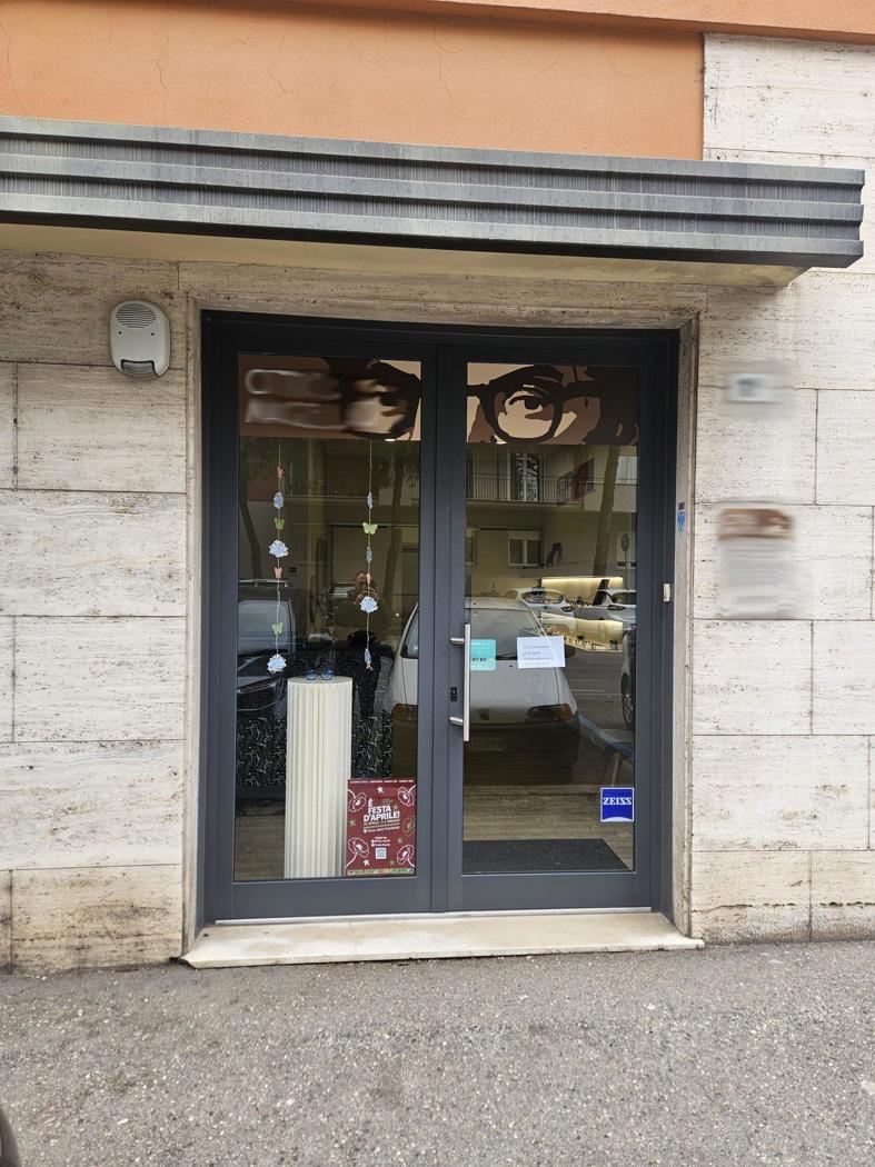 Negozio in vendita a Verona