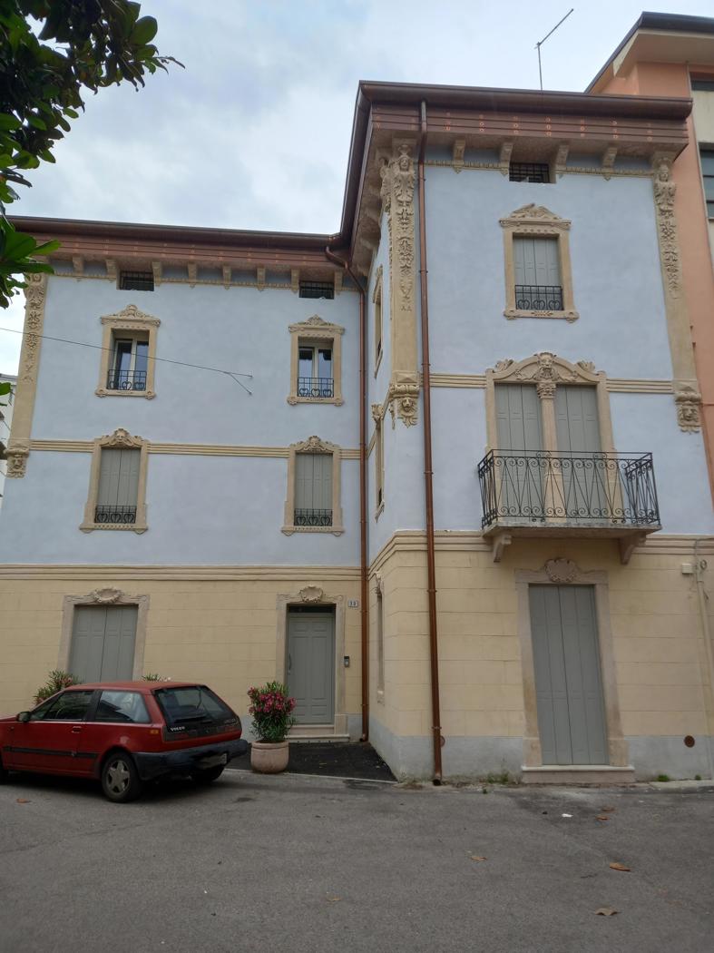 Bilocale arredato in affitto a Verona