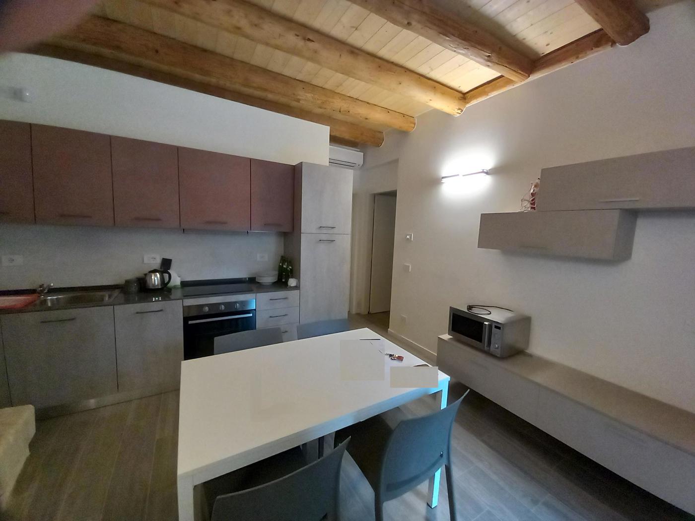 Bilocale arredato in affitto a Verona