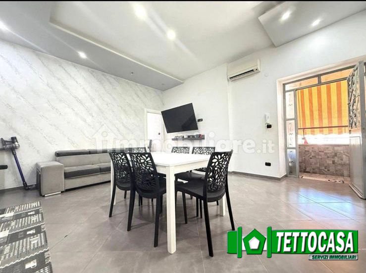 Trilocale in vendita a Castello di Cisterna