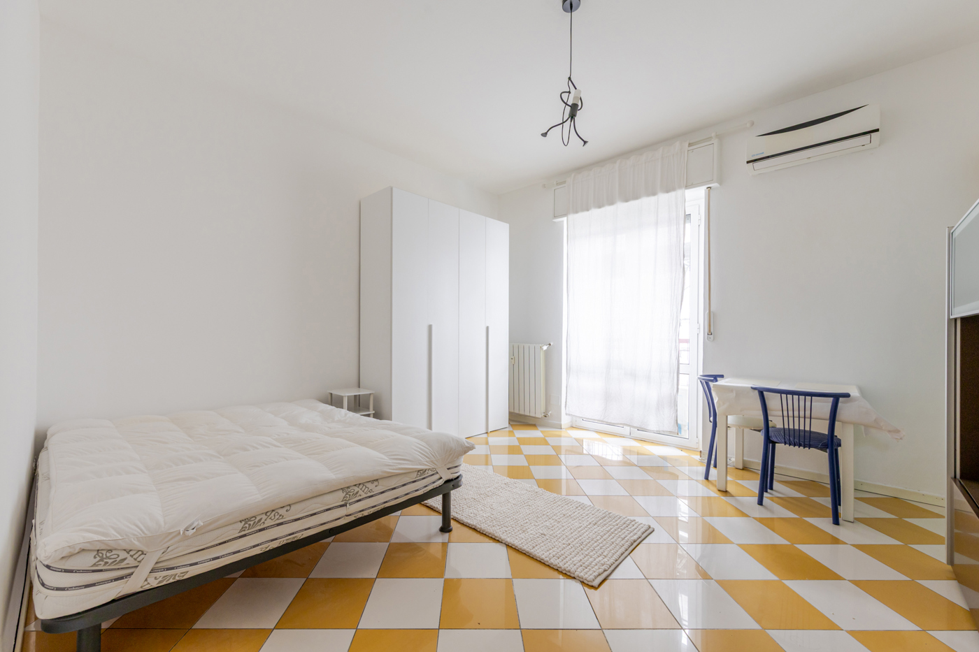 Monolocale arredato in affitto a Milano