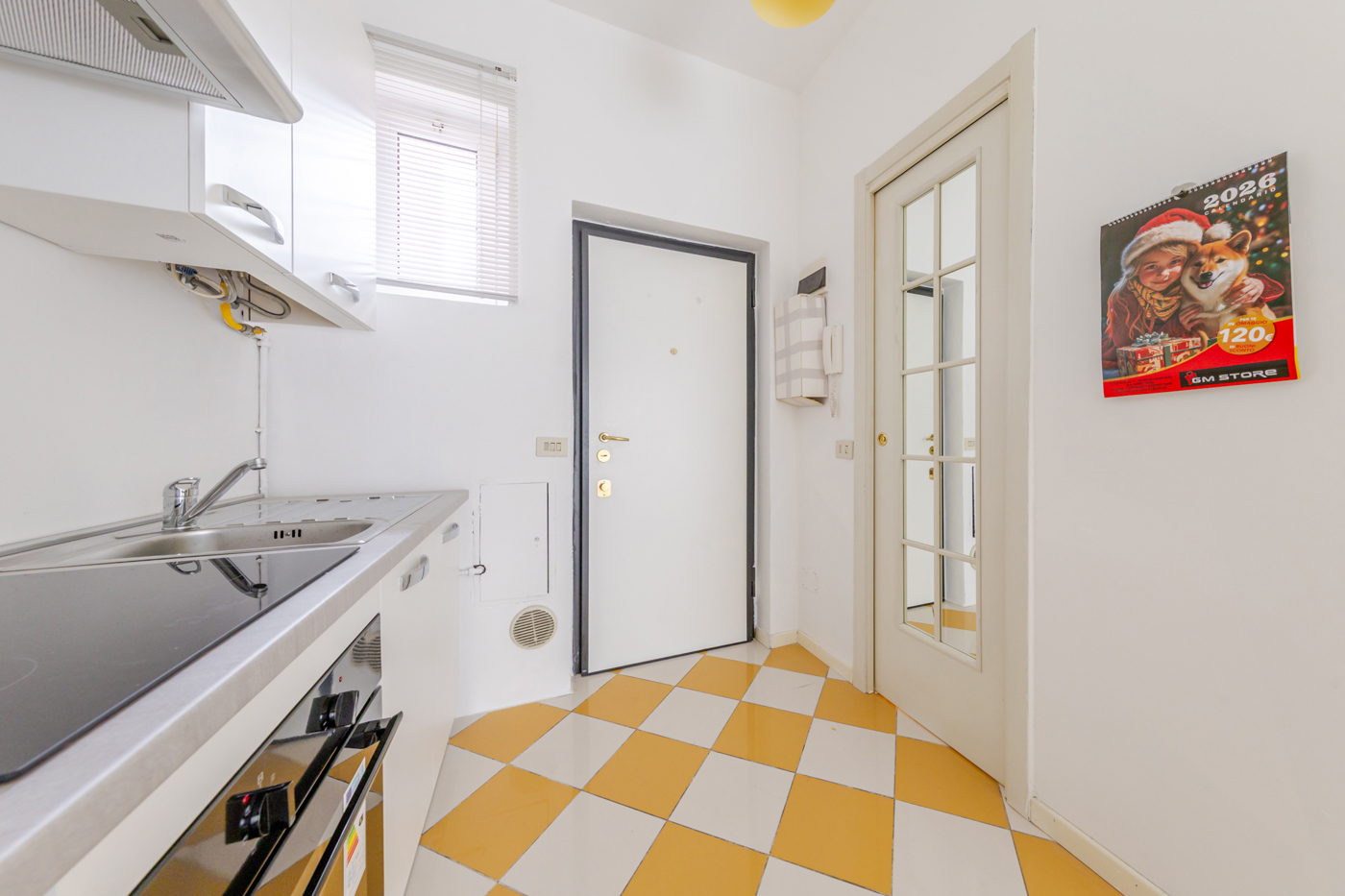 Monolocale arredato in affitto a Milano