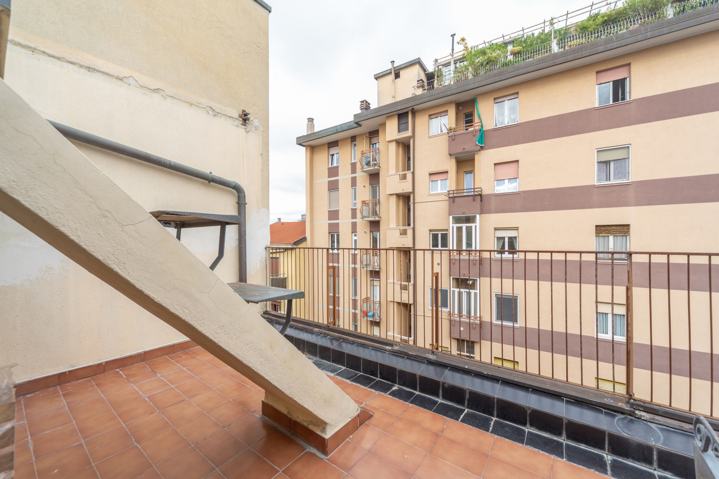 Bilocale arredato in affitto a Milano