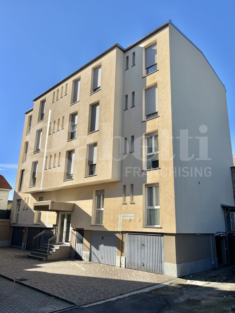 Trilocale con box a Seregno