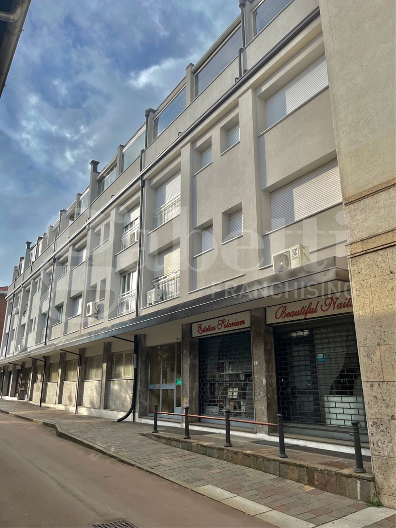 Trilocale arredato in affitto a Garbagnate Milanese