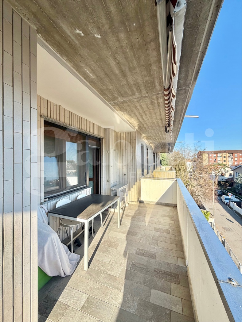 Bilocale ristrutturato a Senago