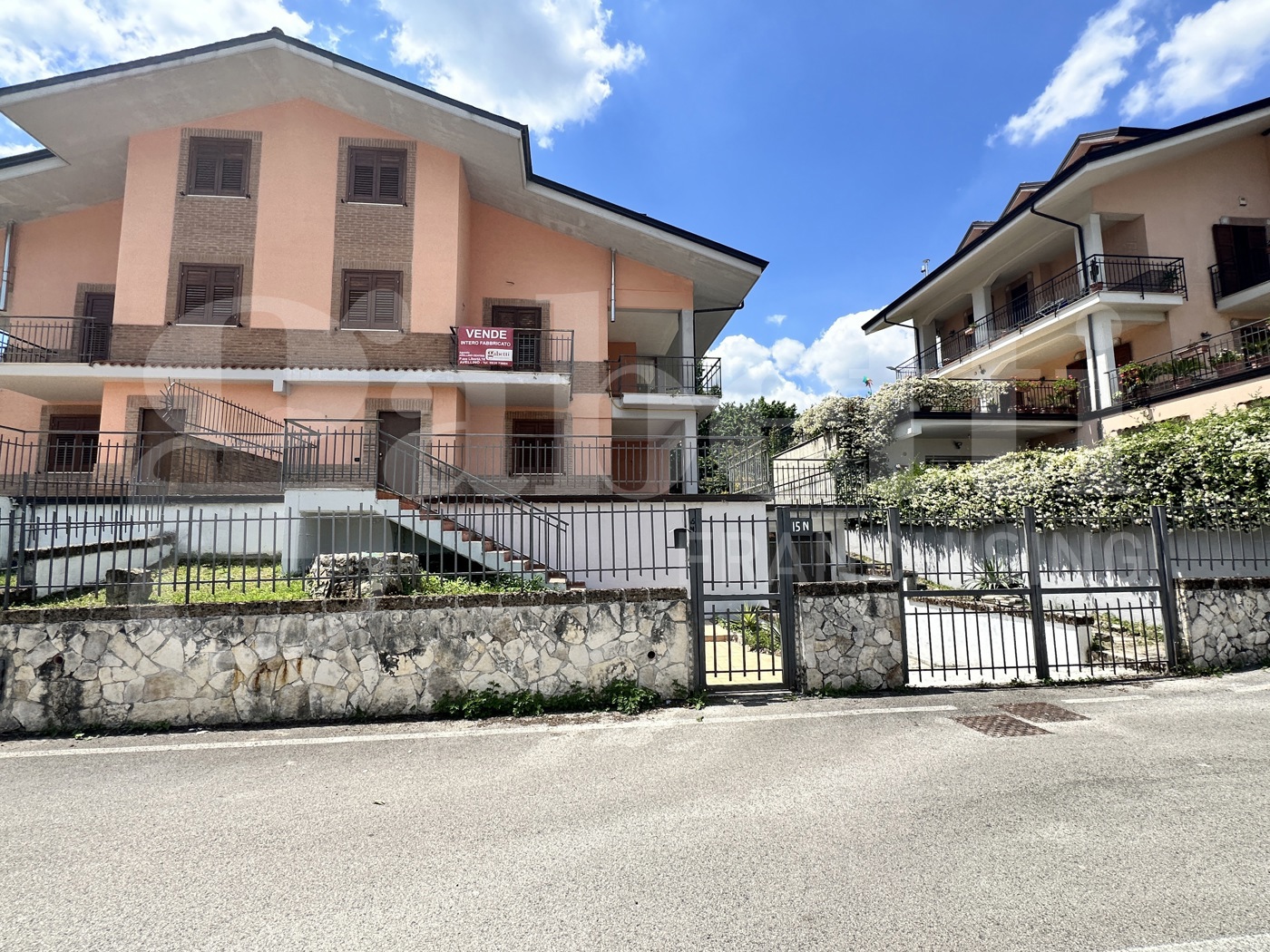 Villa Bifamiliare con box a Avellino