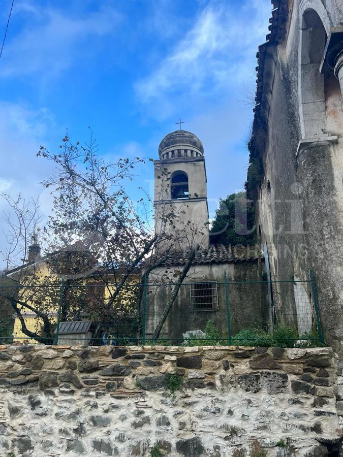 Stabile/Palazzo in vendita a Forino