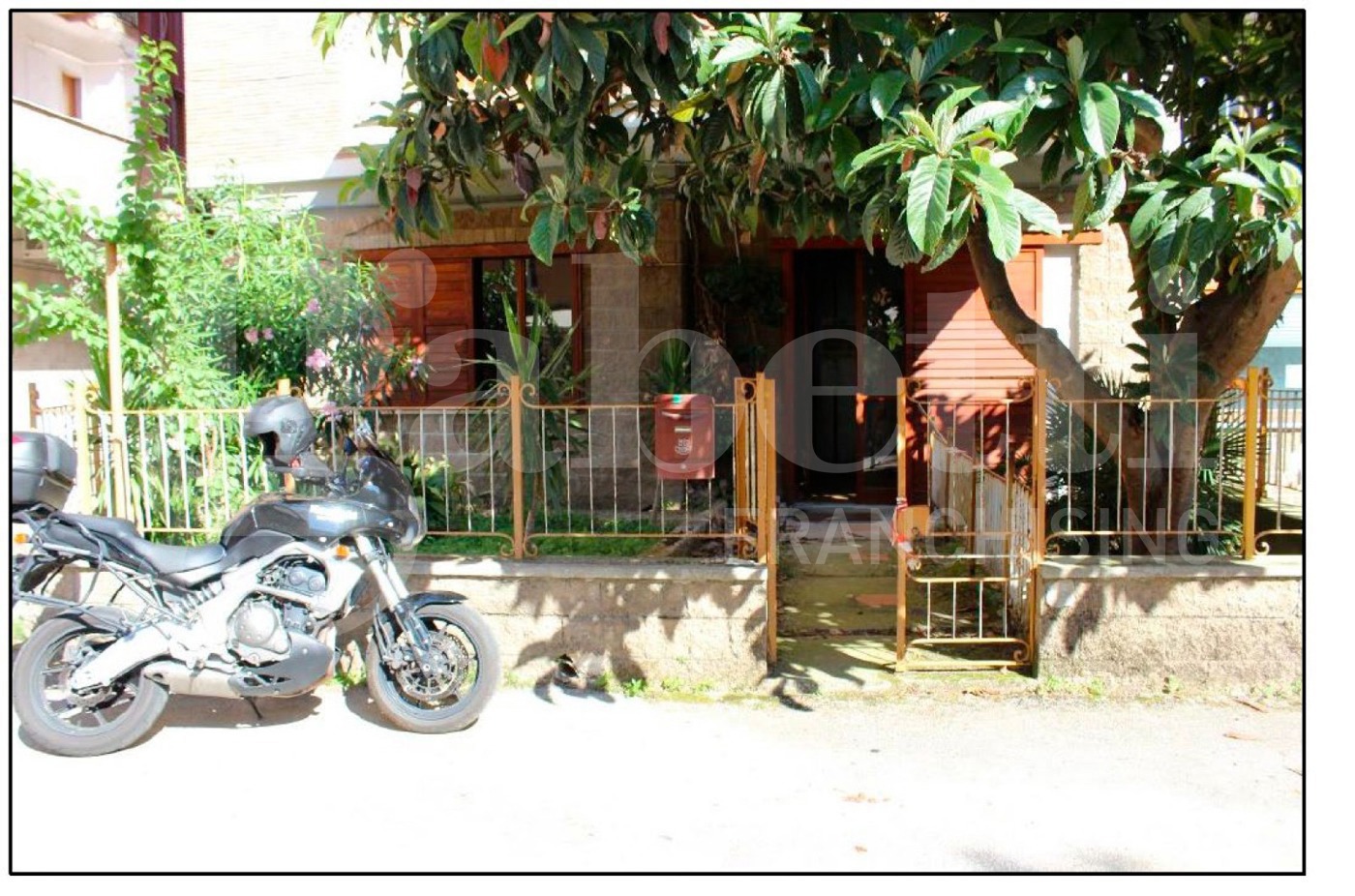 Trilocale con giardino a Avellino