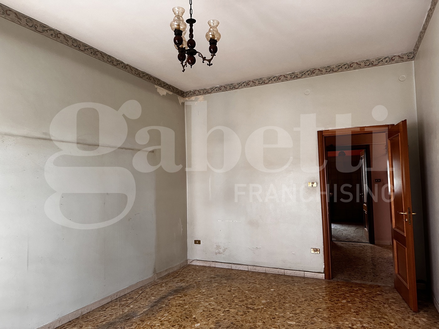 Quadrilocale da ristrutturare a Avellino