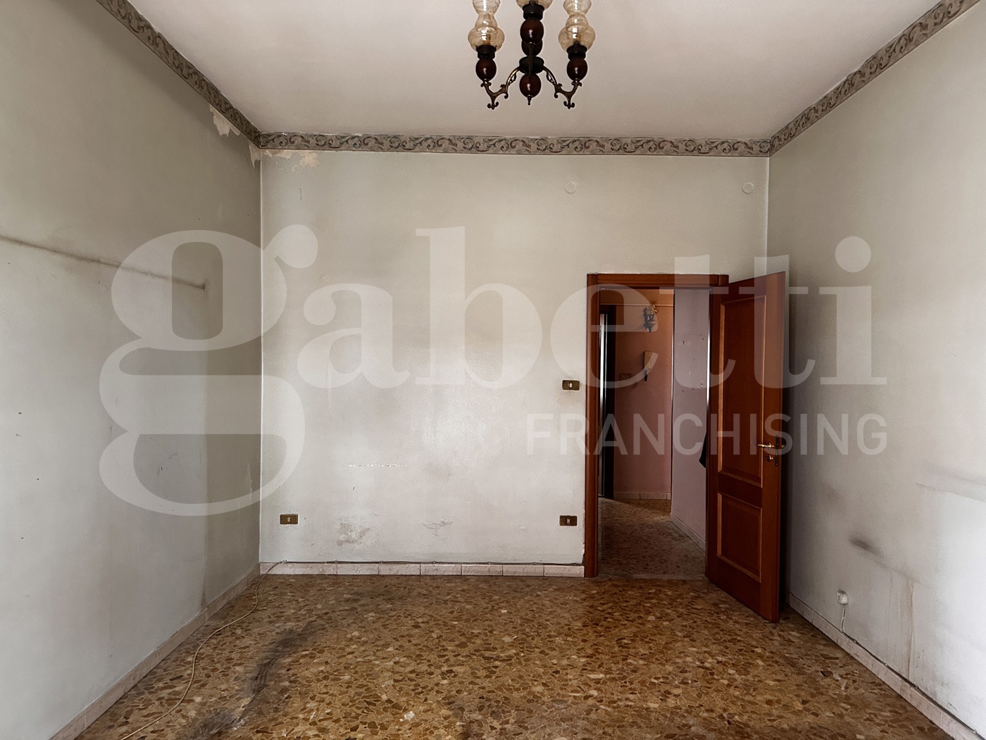 Quadrilocale da ristrutturare a Avellino