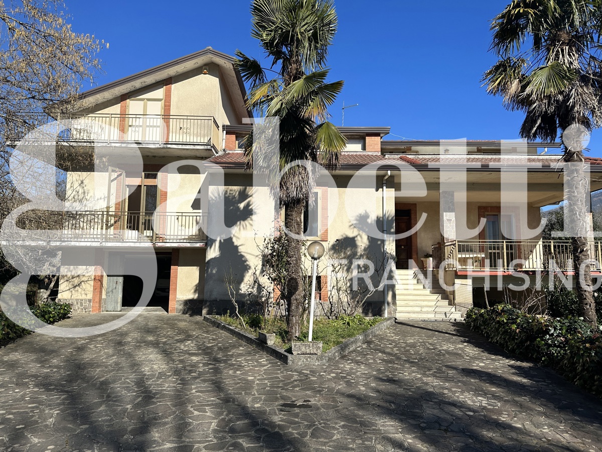 Villa in vendita a Forino