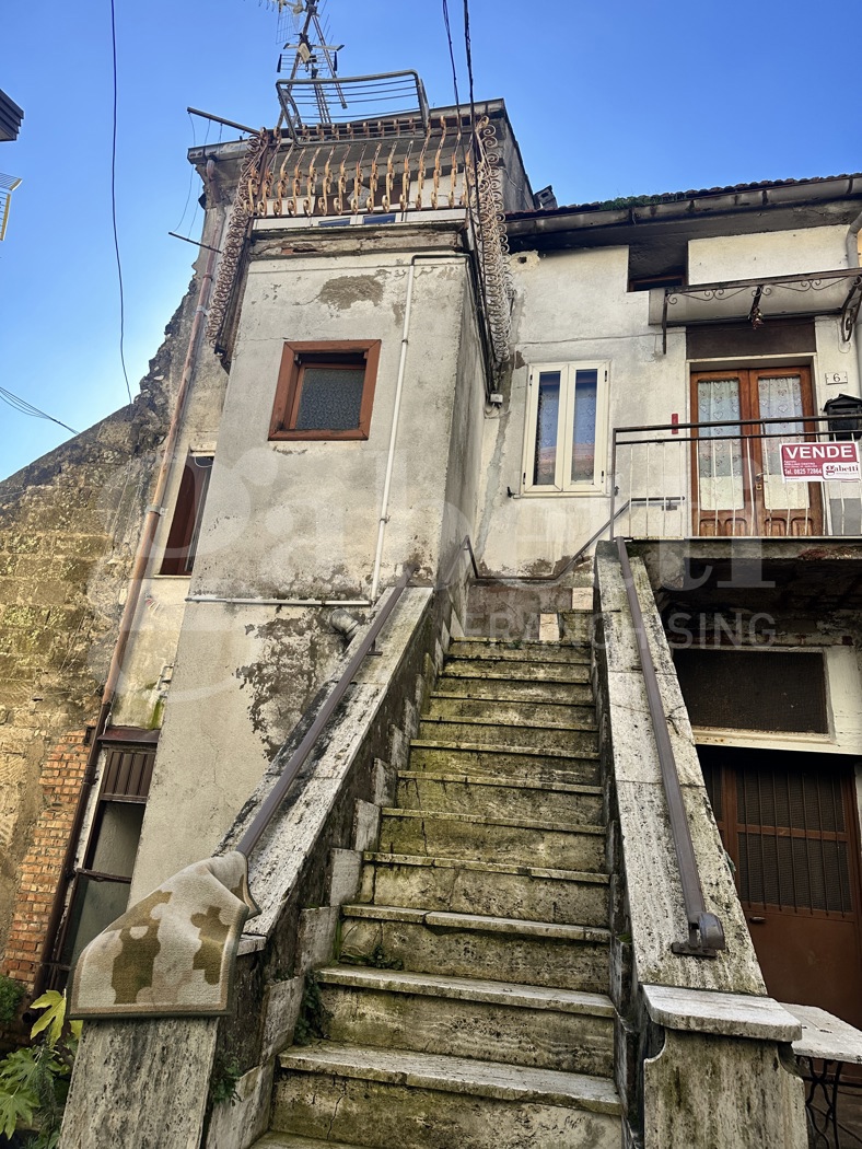 Casa indipendente da ristrutturare a Monteforte Irpino