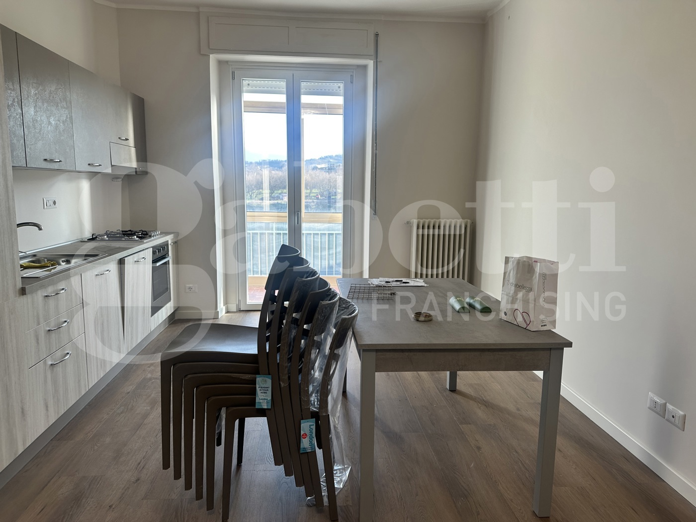 Quadrilocale arredato in affitto a Avellino