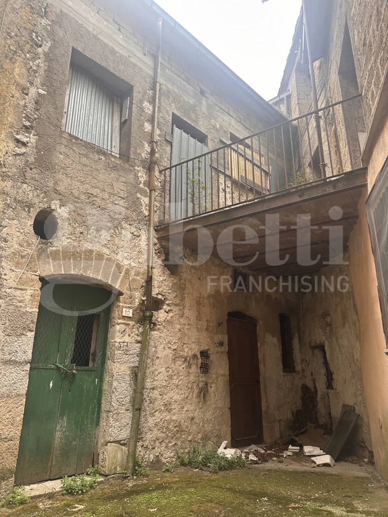 Rustico in vendita a Pietrastornina