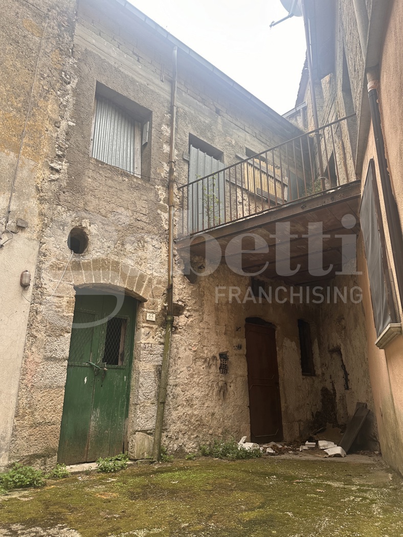 Rustico in vendita a Pietrastornina