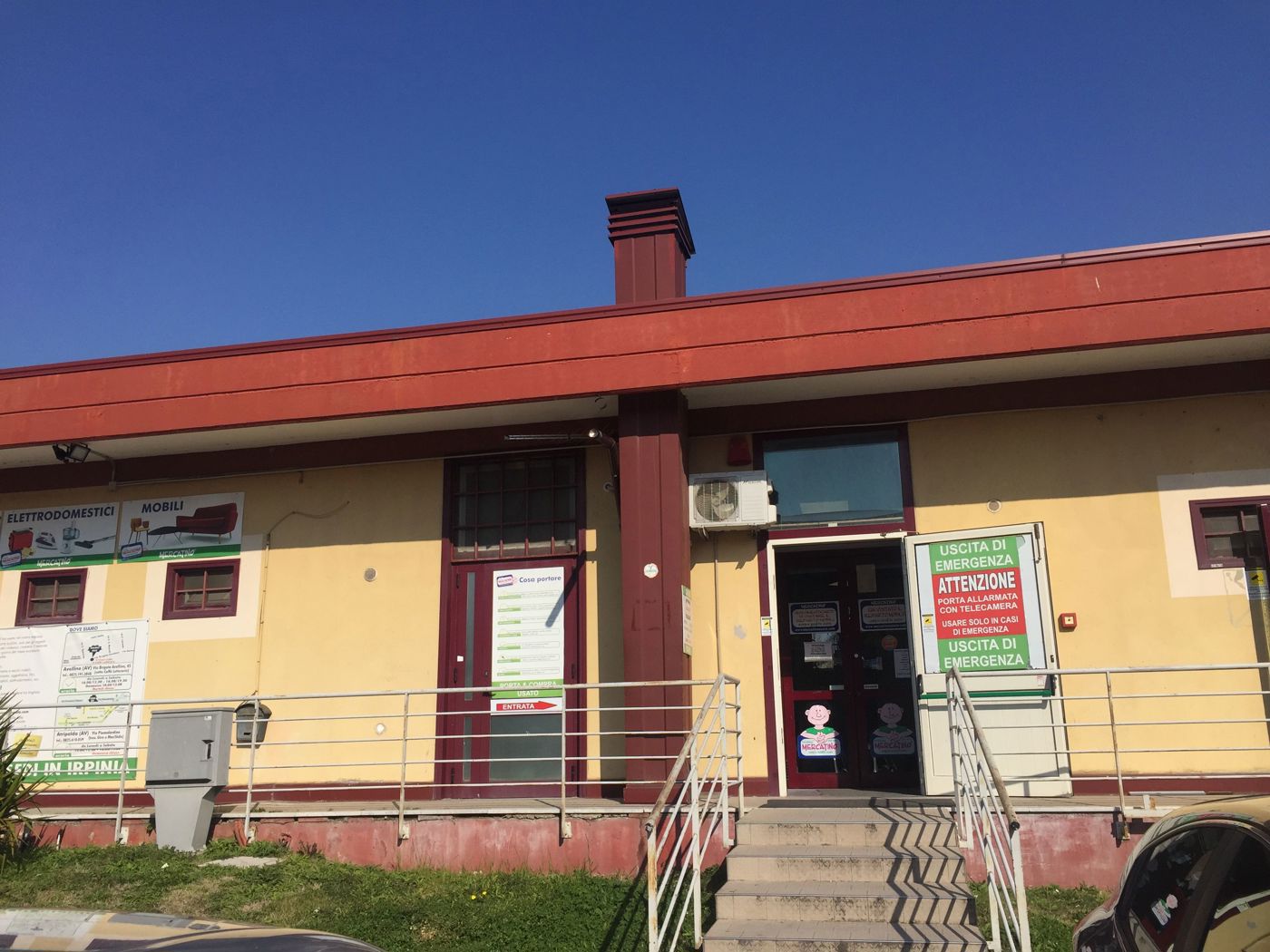 Capannone con box doppio a Avellino