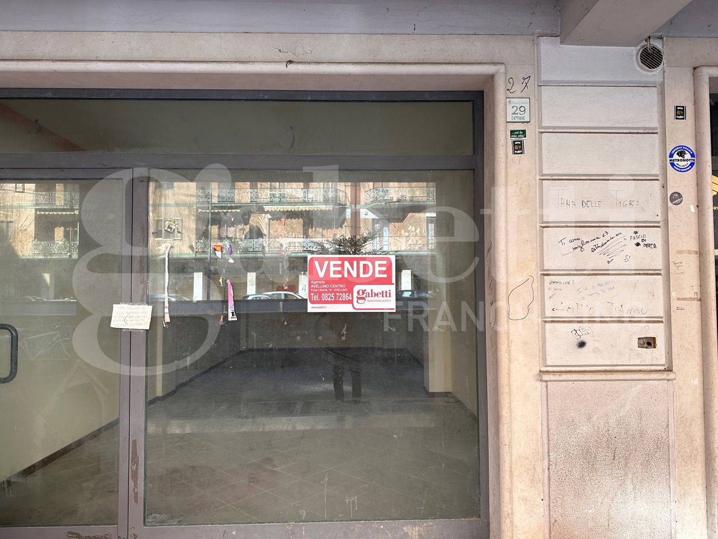 Negozio in vendita a Avellino