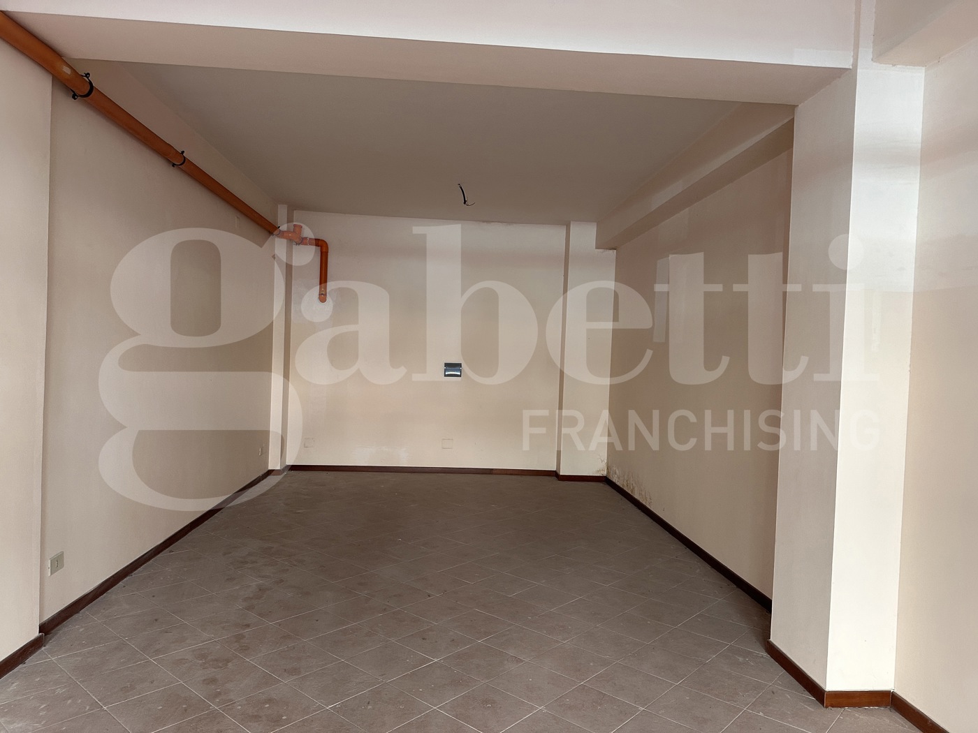 Negozio in vendita a Avellino