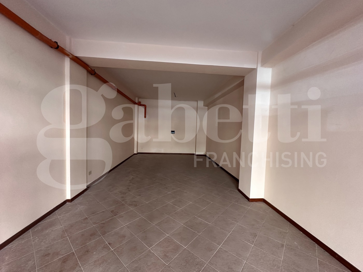 Negozio in vendita a Avellino