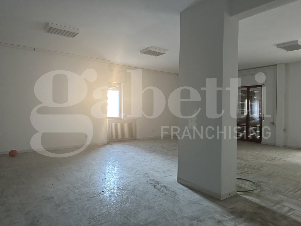 Ufficio da ristrutturare a Avellino