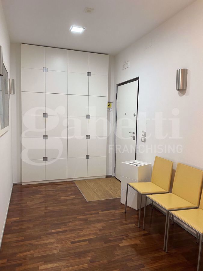 Ufficio ristrutturato a Avellino