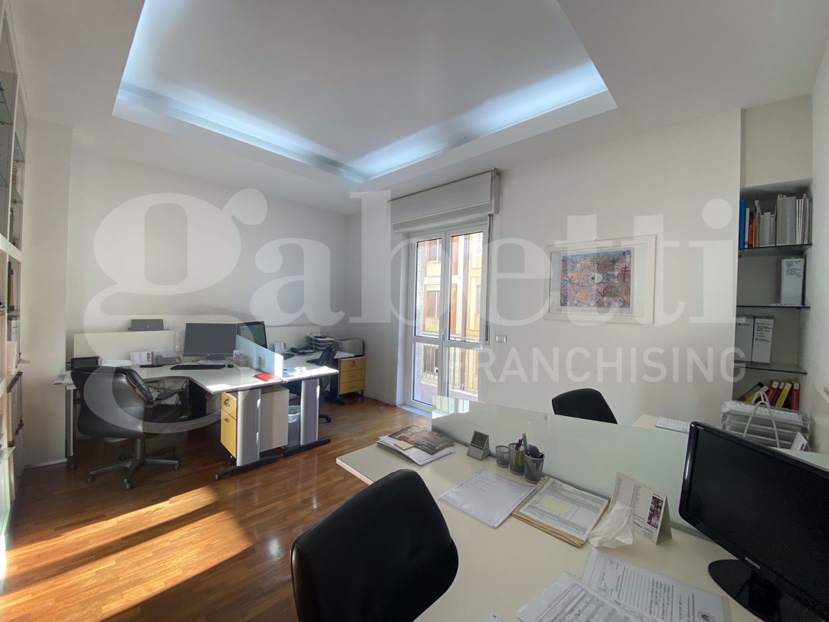 Ufficio ristrutturato a Avellino