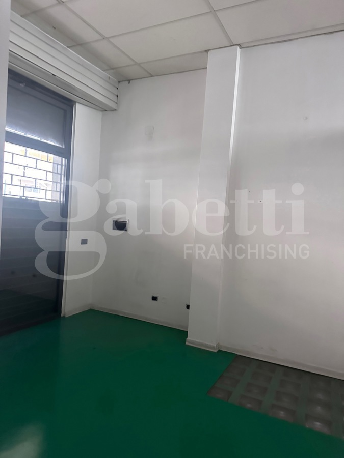 Negozio in affitto a Avellino