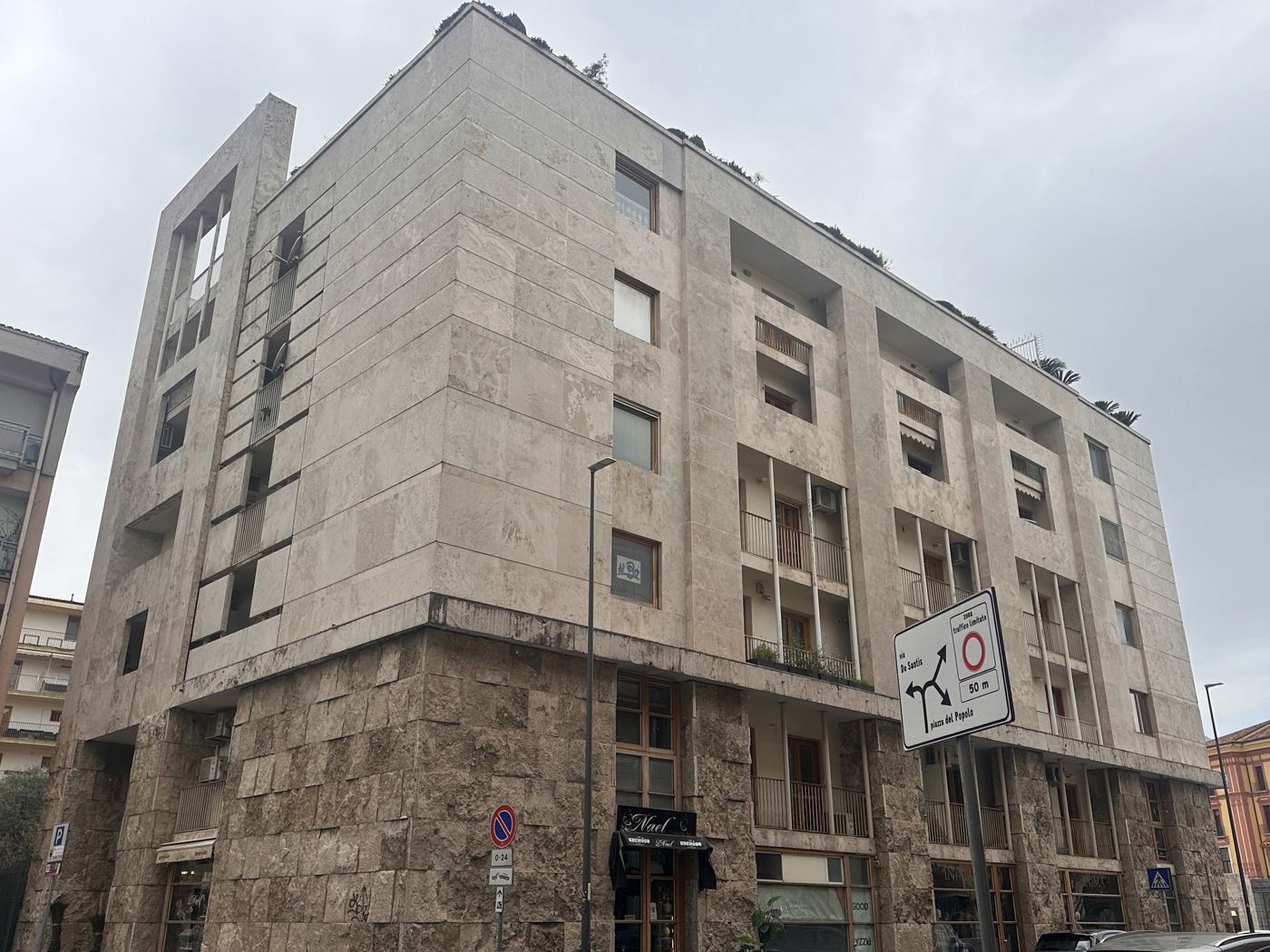 Box/Garage 50mq in vendita a Avellino