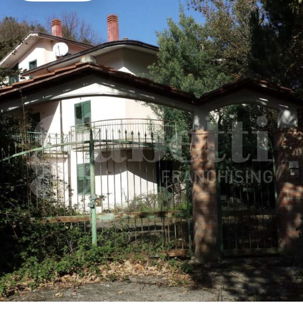 Villa in vendita a Pietrastornina