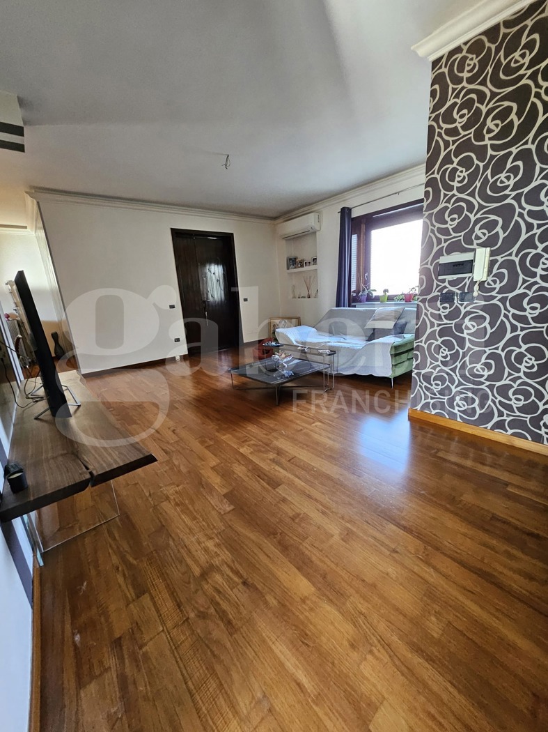 Villa con giardino a Avellino