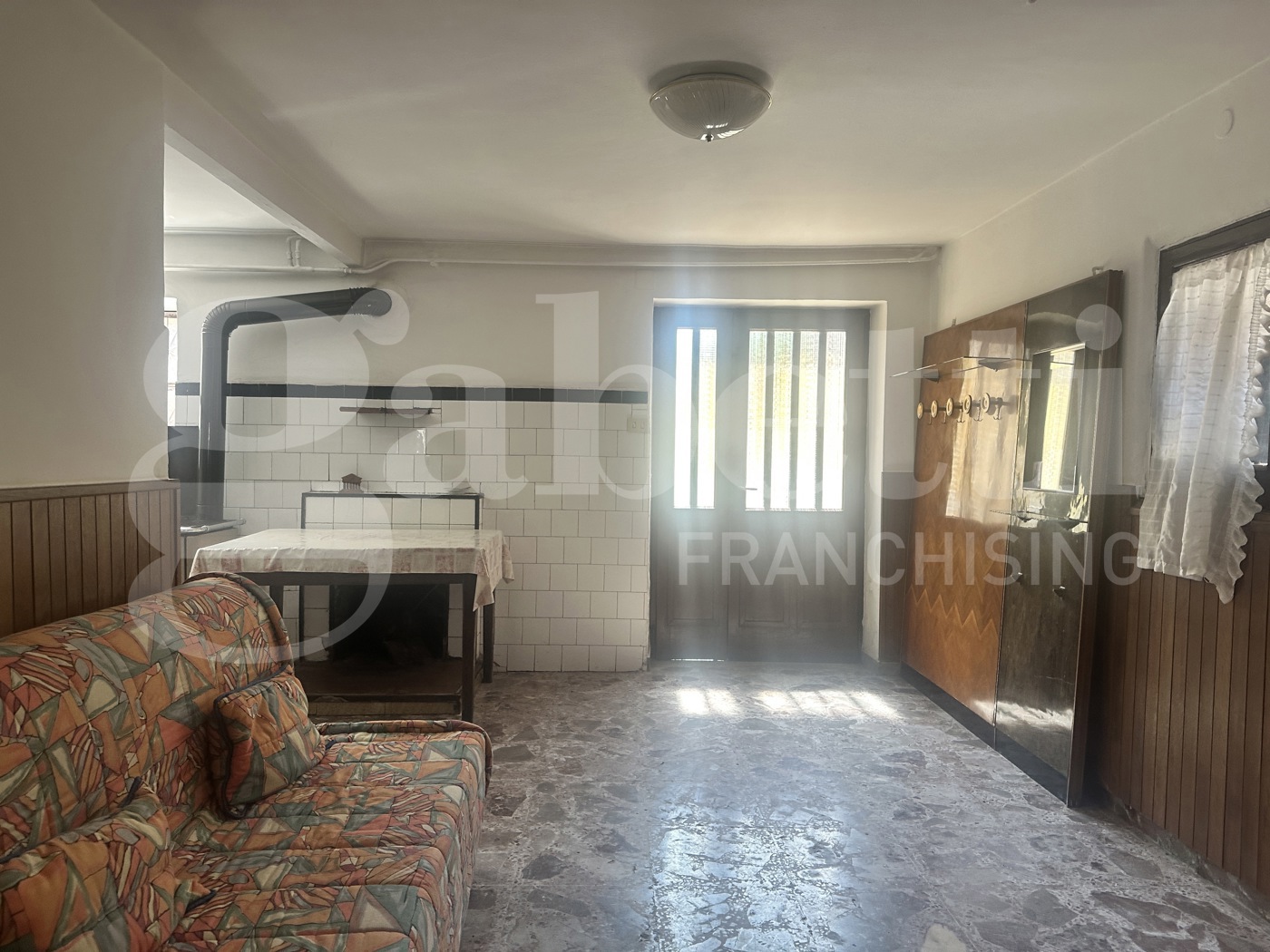 Casa indipendente con giardino a Volturara Irpina
