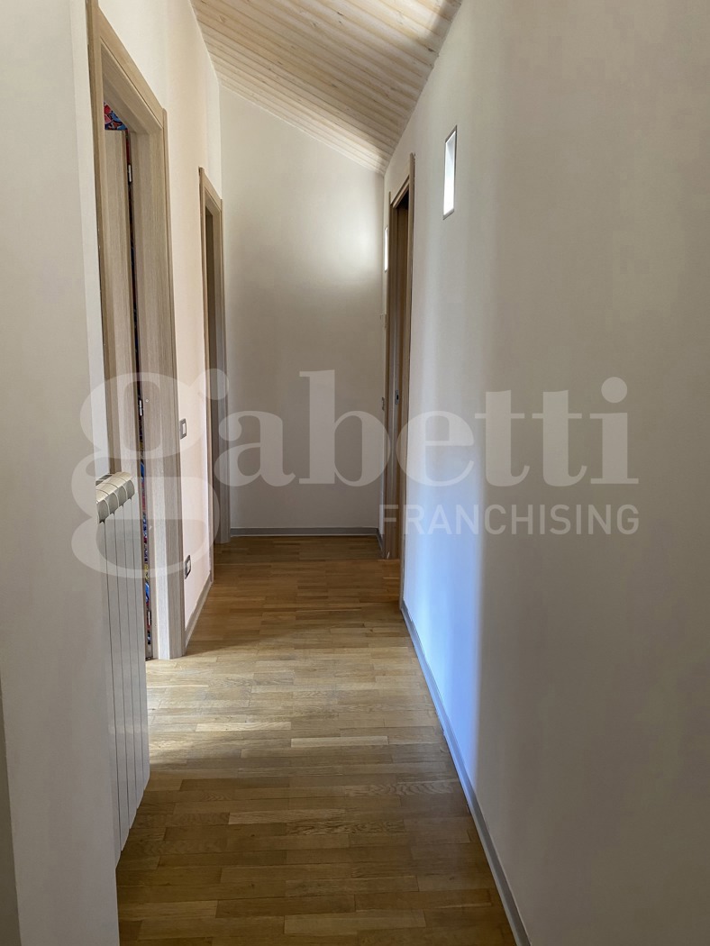 Quadrilocale arredato in affitto a Mercogliano
