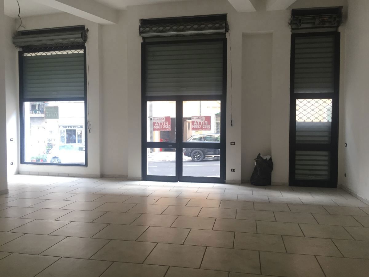 Negozio in affitto a Avellino