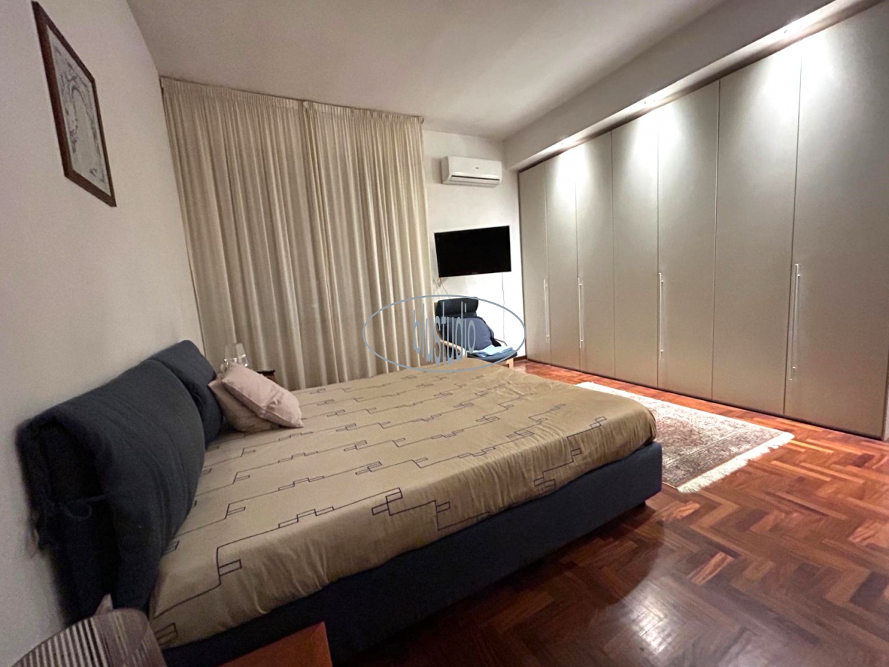 Trilocale con terrazzo in piazza walter tobagi, Reggello