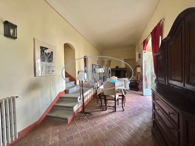 Casa indipendente arredata in affitto a Reggello