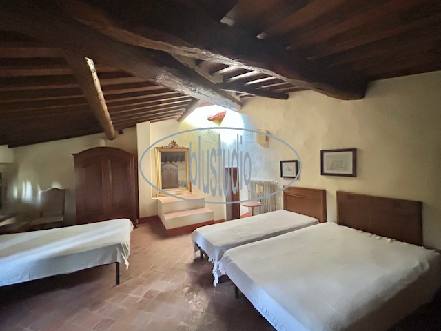 Casa indipendente arredata in affitto a Reggello