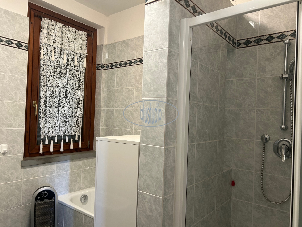 Villa arredata in affitto a Reggello