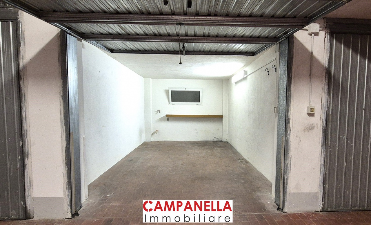 Box/Garage 15mq con box in via mortero, Santa Margherita Ligure