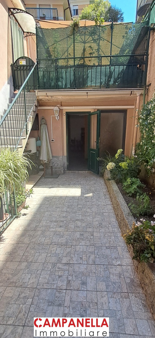 Magazzino con giardino in via garibotti, Santa Margherita Ligure