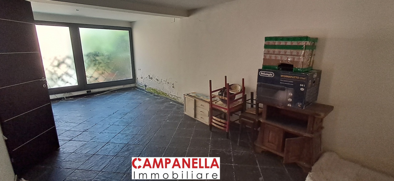 Magazzino con giardino in via garibotti, Santa Margherita Ligure