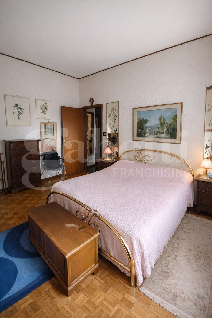 Quadrilocale da ristrutturare a Bologna