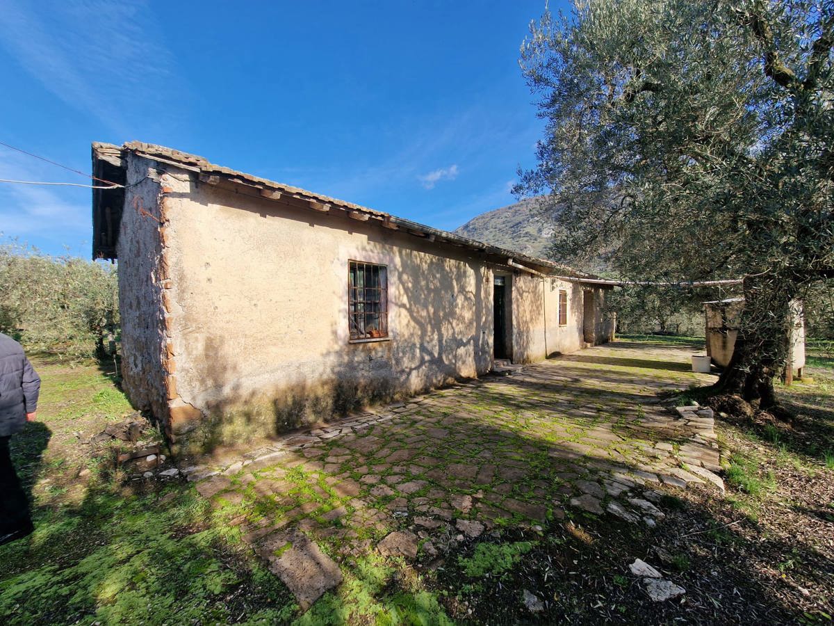 Casa indipendente in vendita a Cisterna di Latina