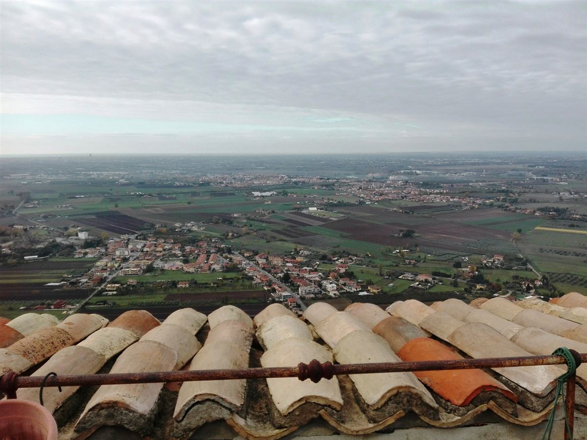 Trilocale ristrutturato a Sermoneta