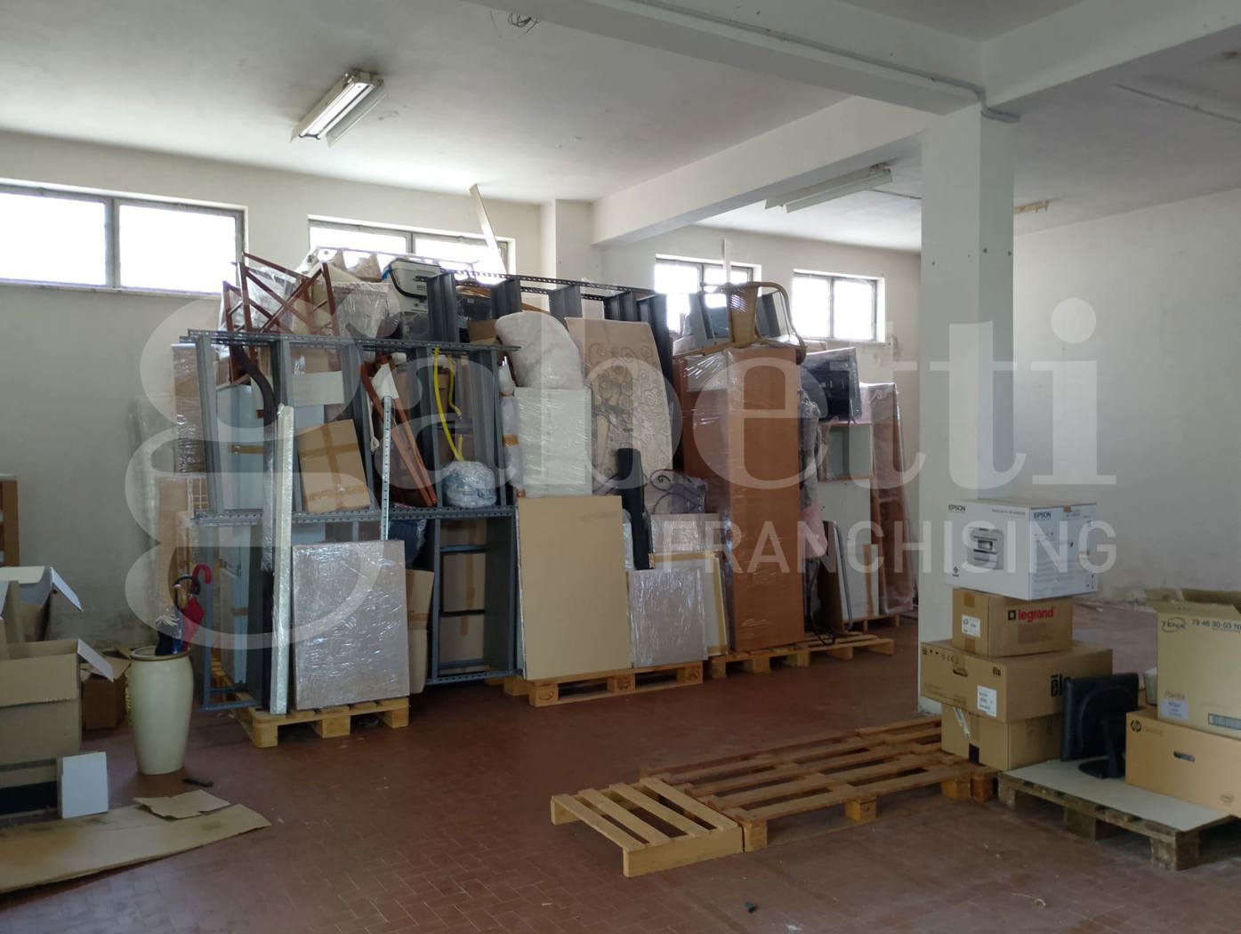 Negozio in vendita a Latina